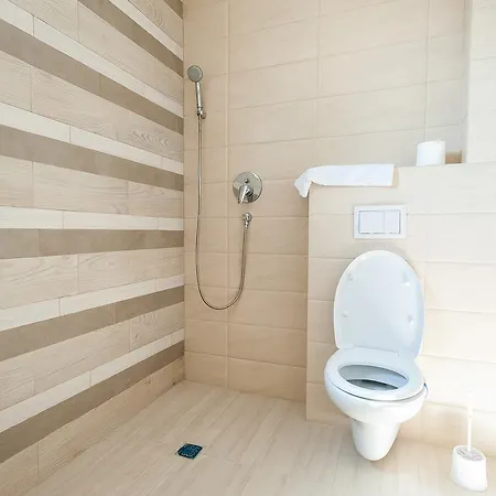 Szálloda By The Sea Năvodari