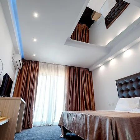 By The Sea Szálloda Năvodari